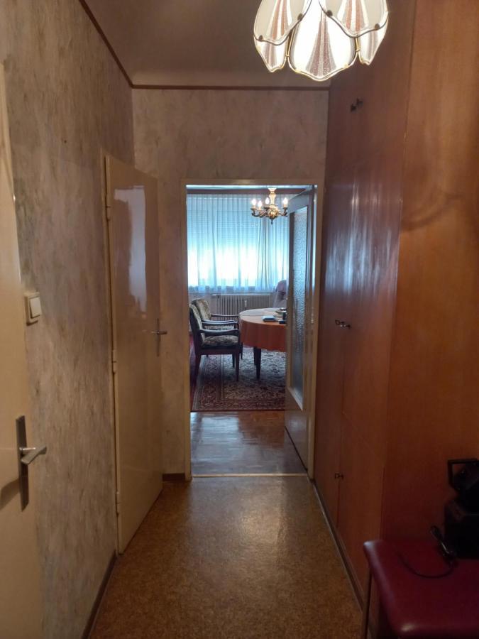 Ferienwohnung ,,Wohnen Wie Zu Grossmutter'S Zeiten'' Wien Ngoại thất bức ảnh